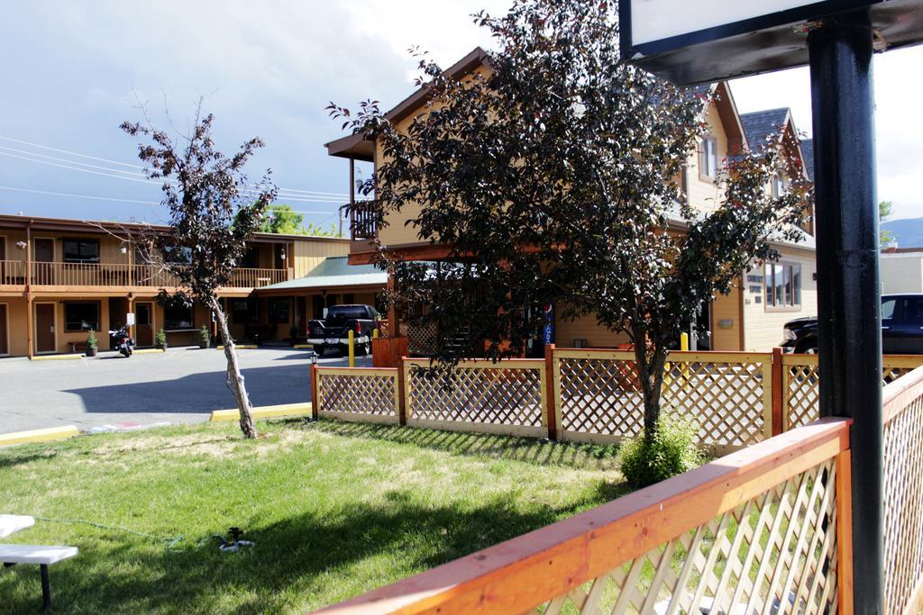 Country Motor Inn Livingston Exteriér fotografie