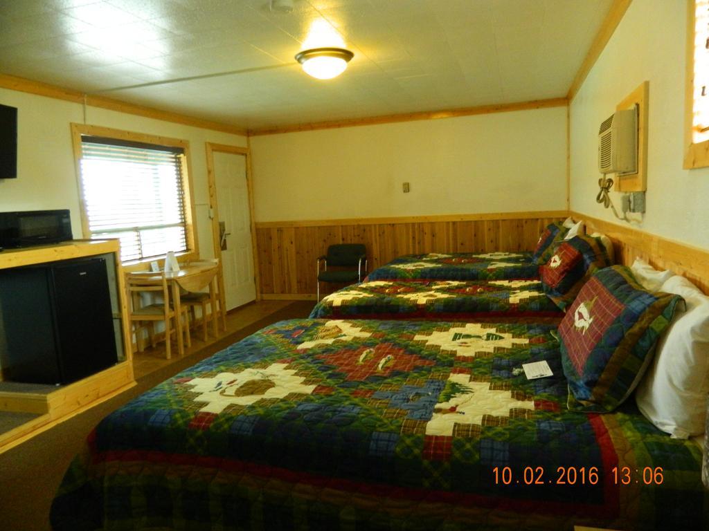 Country Motor Inn Livingston Exteriér fotografie