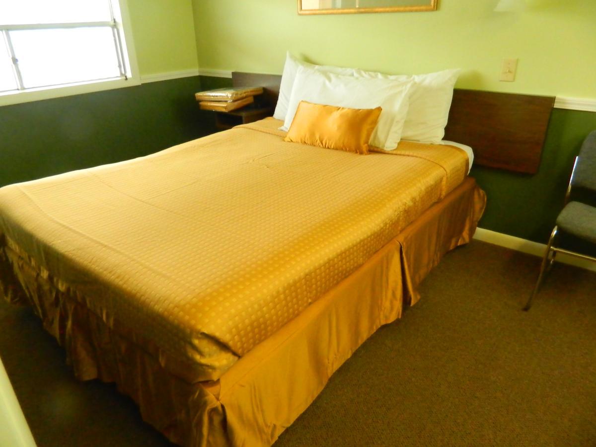 Country Motor Inn Livingston Exteriér fotografie