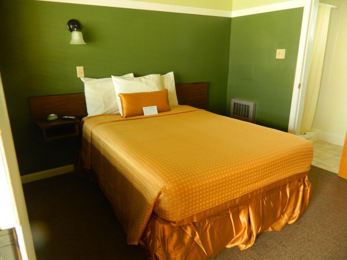 Country Motor Inn Livingston Exteriér fotografie