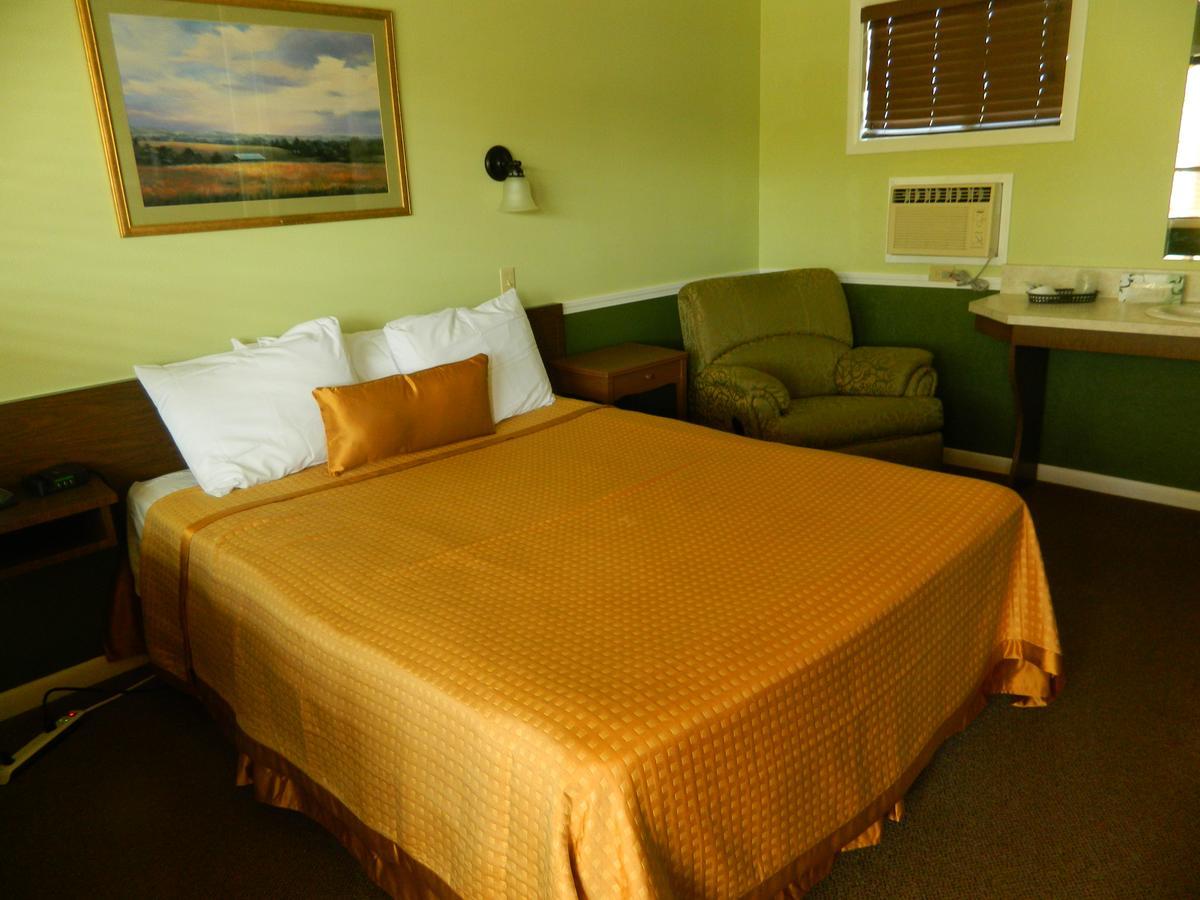 Country Motor Inn Livingston Exteriér fotografie