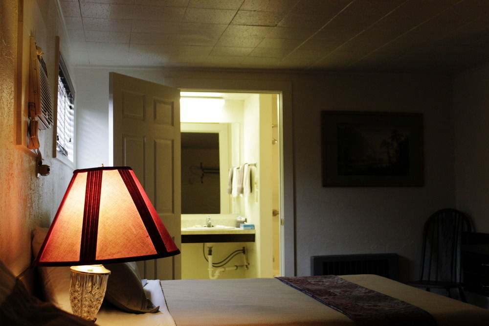 Country Motor Inn Livingston Exteriér fotografie