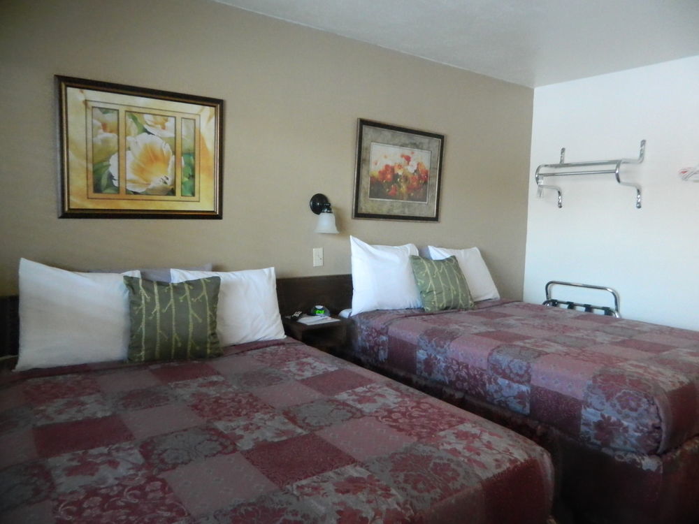 Country Motor Inn Livingston Exteriér fotografie