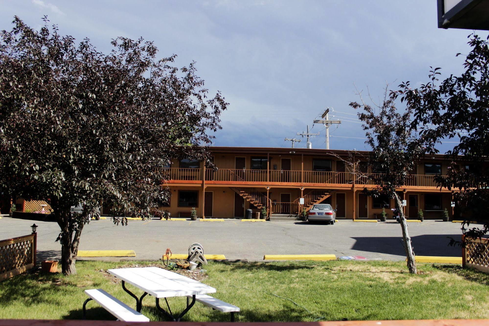 Country Motor Inn Livingston Exteriér fotografie