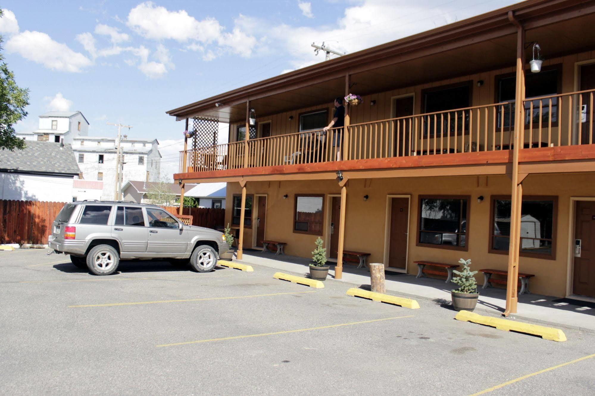 Country Motor Inn Livingston Exteriér fotografie